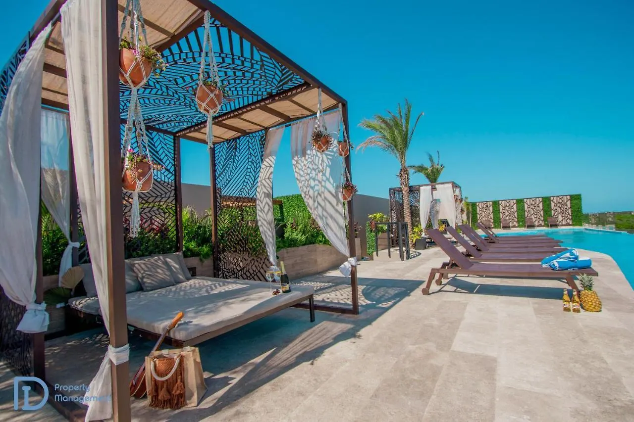 Menesse Condos Τουλούμ